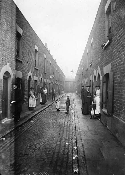 East End Slum 1912 A Slum Street In Londons East End Photo By