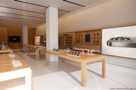 After Shootings Apple Opens New Store In North Carolina Archyde