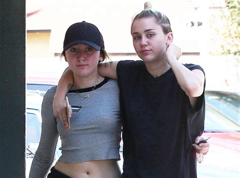 Proof That Miley Cyrus Is The Most Supportive Big Sis To Noah Cyrus E News Canada