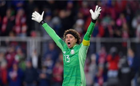 Memo Ochoa Who Is The Hero Of Mexican Soccer Bullfrag