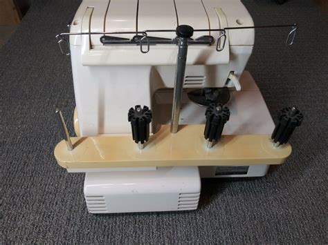 White 734d 1 Superlock Overlock Serger Sewing Machine 4 Spool No Power