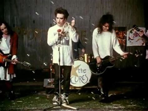 Tuesday's gray and wednesday too. friday i'm in love- the cure | respirardebajodelagua