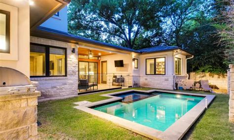 Austins Premier Luxury Home Builder • Austin Modern • Nalle