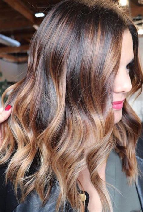 Nuances Des Cheveux Marrons Pour La Nouvelle Ann E Coiffure Simple