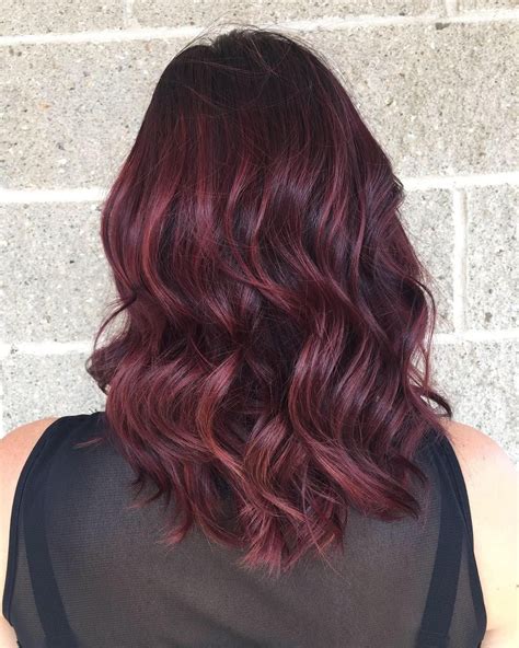 Mulled Wine Hair Is The Coziest New Winter Beauty Trend Colores De