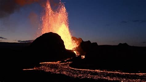 Earths Power Iceland Volcanos Lava Geysers Thrill Visitors Youtube