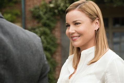 The main trio of characters will be back in season two, so that's john krasinski as jack ryan, wendell pierce as ryan's mentor james greer and abbie. Jack Ryan Season 3: Will Abbie Return? Know Plot And Other ...