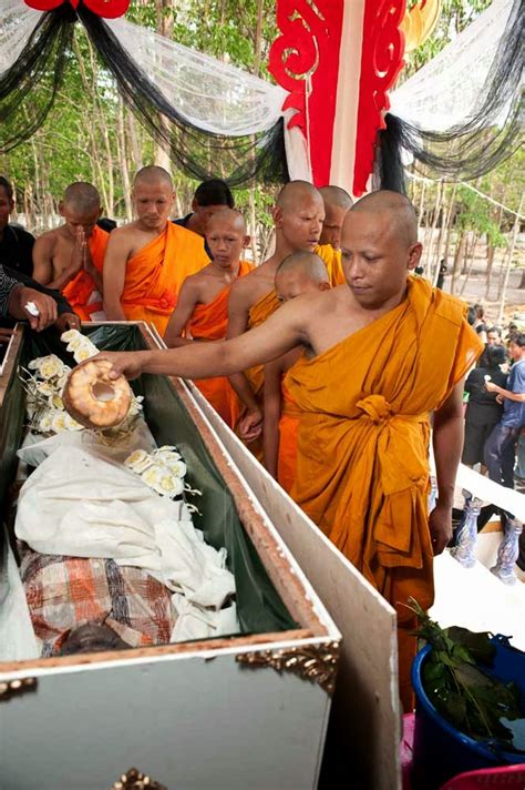 Allens World 2 March 2014 Theravada Buddhist Funeral Ritual