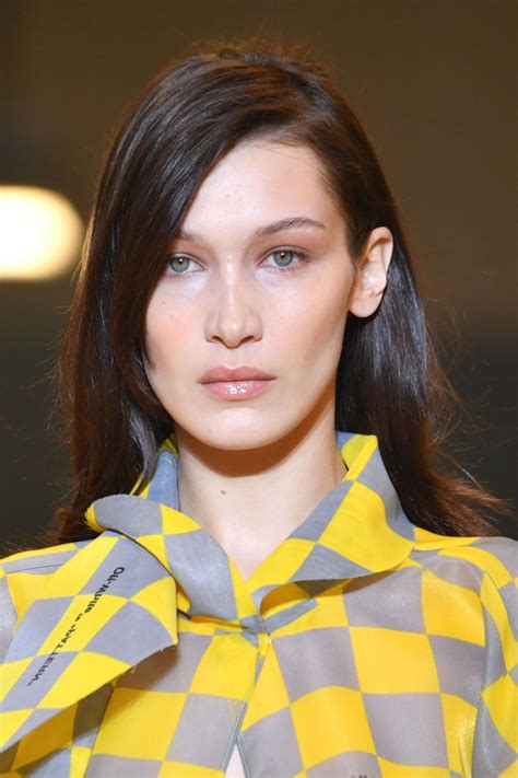 Bella hadid makes any runway, room, street, or photo way hotter — yes, even the victoria's secret fashion show. 30 Unknown Facts You Definitely Didn't Know About ...