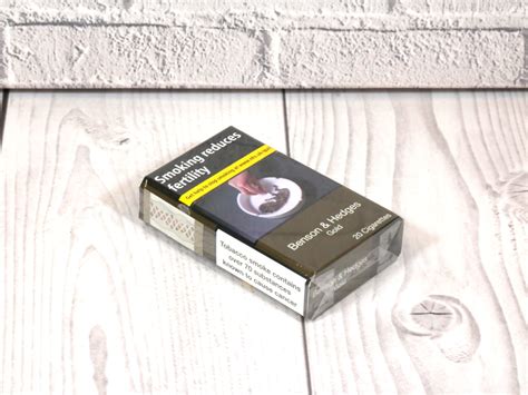 Benson & Hedges Gold - 1 Pack of 20 Cigarettes