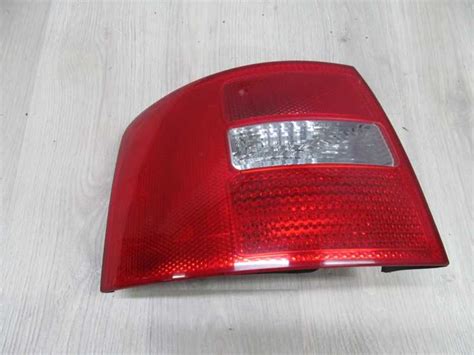 Audi A C Kombi Lampa Tyl Tylna Lewa Blotnika B F Jbt