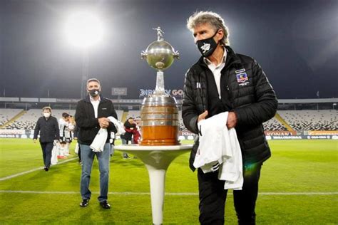 Hinchas Ariqueños De Colo Colo Podrán Hacerse Socios Y Fotografiarse