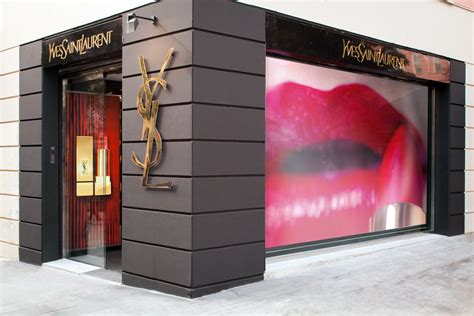 Yves Saint Laurent Beauté Lanza Su Primera Pop Up Store En Madrid