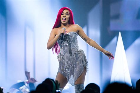 Cardi Bs Breakout Hit Upends Conventional Wisdom Around Debut Albums Wsj