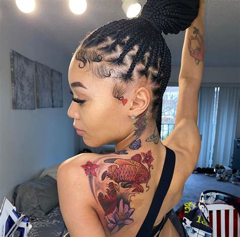 Pin By Taylor Gentry On Tattooshennas Girl Neck Tattoos Black Girls