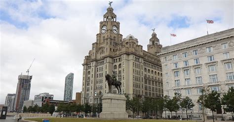 The Royal Liver Building In Liverpool England · Free Stock Video