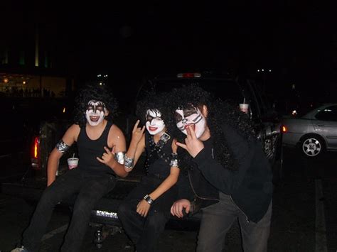 Kiss Fans In The Parking Lot Before The Kiss Concert In Sa Flickr