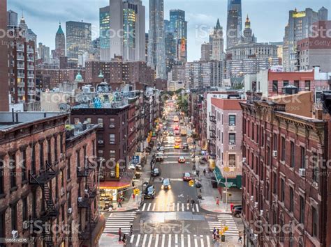 Lower Manhattan Cityscape Chinatown Stock Photo - Download Image Now ...