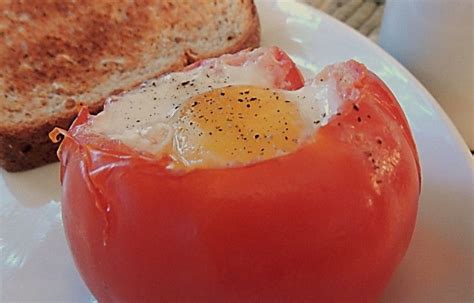 Poached Egg In Tomato Tomato Recipes Poached Eggs Recipes