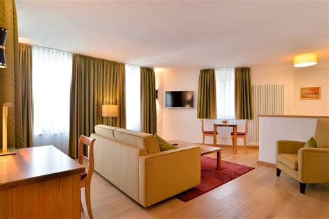 Placed just off metternich castle, hotel haus lipmann beilstein comprises 12 rooms with views of the square. Hotel Haus Lipmann - Beilstein - Kategorie S Studios am ...