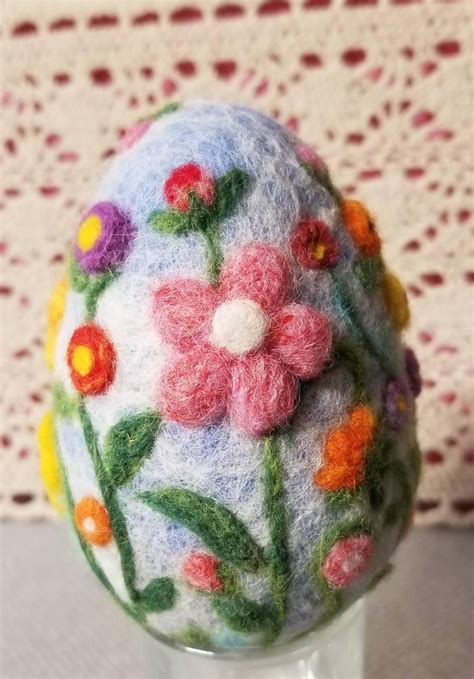 Needle Felted Easter Egg Etsy Needle Felting Projects Felt Crafts