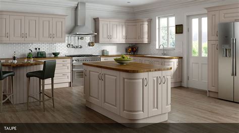 Buy knotty hickory kitchen cabinets wholesale at country kitchens. Heritage | Traditional kitchen design, Country kitchen