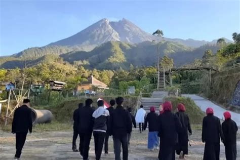Bukit Klangon Merapi Yogyakarta Aturan Camping Akses Lokasi Harga