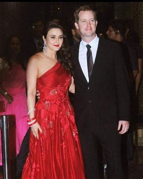 Preity Zinta Marriage Date Ameesha Patel Fans