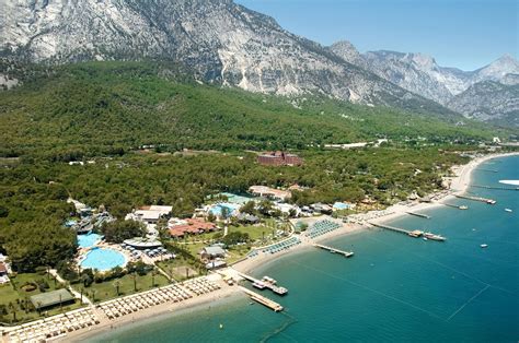 Antalya konumu ve coğrafi yapısı gereği türkiye'nin en önemli turizm merkezlerinden birisidir. Antalya, Turkey | Alterra.cc