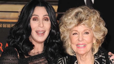 Cher Opens Up About Late Mother Georgia Holts Final Moments