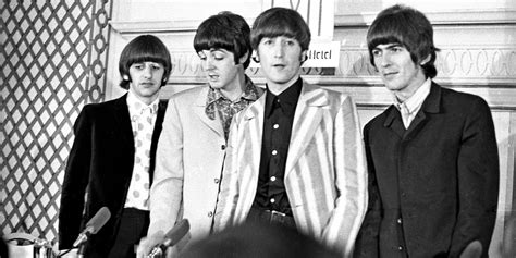 Pepper`s lonely hearts club band. Why the Beatles? | HuffPost