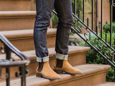 Men's outfits with grey chelsea boots are just as easy to put together. Best Chealsea Boots With Suit 2019