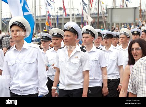 Szczecin Poland June 13 2015 Sedov Sailing Ship Crew Parade On