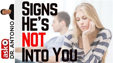 Signs He S Not That Into You Six Not So Obvious Signs He S Just Not Relationship Advice