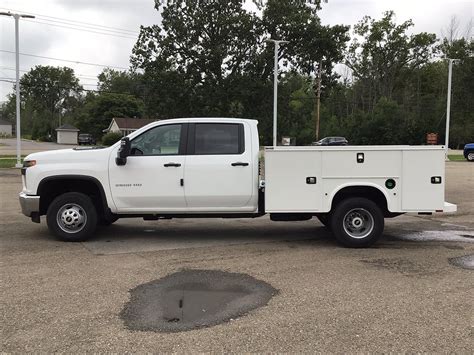 New 2020 Chevrolet Silverado 3500 Hd Chassis Cab Work Truck Crew Cab In