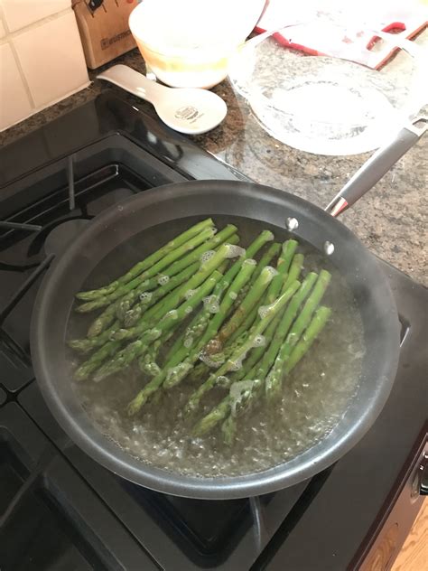 How To Blanch Asparagus