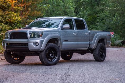 In 2005 toyota tacoma was released in 18 different versions, 1 of which are in a body regular most of all modifications toyota tacoma 2005 weighs 4dr double cab v6 4wd lb (4.0l 6cyl 5a). 2005-11 Toyota Tacoma Mesh Grill Builder by customcargrills