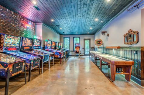 Creating A Basement Game Room 4 Tips And 41 Examples Digsdigs