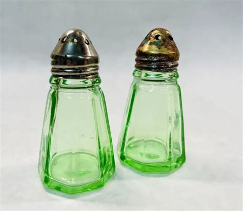 Hazel Atlas Depression S Uranium Glass Salt Pepper Shakers