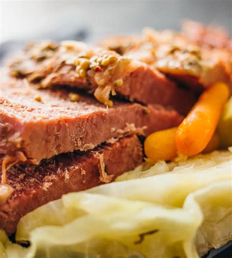 This instant pot corned beef recipe is easy as it gets, yields hearty flavor, and is sure to become a fast family favorite. Instant pot corned beef and cabbage - savory tooth