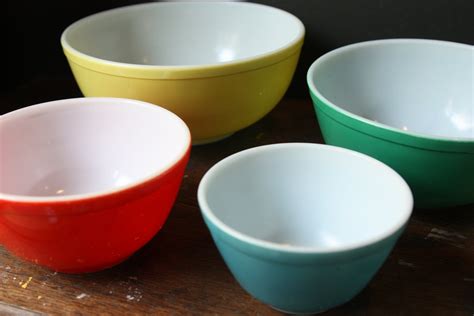 Vintage Mixing Bowl Set Pyrex Primary Colors Etsy