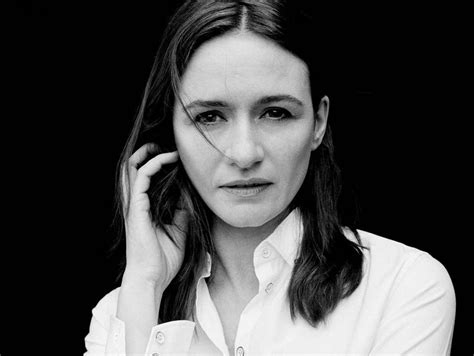 Actress Emily Mortimer Chats About Temporarily Calling Cleveland Home Being Married To The Mob