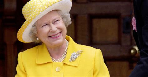 But what was elizabeth really like? Queen Elizabeth II height, weight, age.