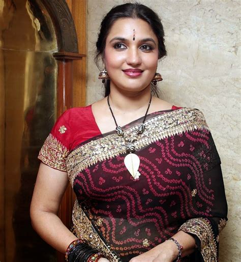 Sukanya is an actress from chennai, tamil nadu, india. Health Sex Education Advices by Dr. Mandaram: doodhwali ...