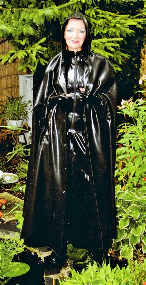 Black Rubber Hooded Cape Black Raincoat Leather Outfits Women Rain Wear