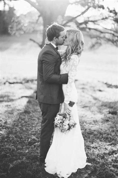 The 20 Most Romantic Wedding Photos — Wedpics Blog Romantic Wedding