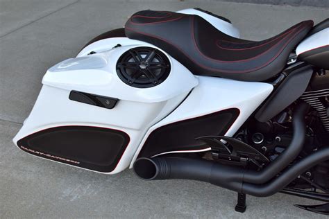 2015 Custom Road Glide Bagger Is A No Expenses Spared Showpiece