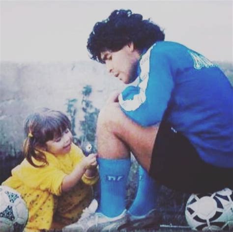 Voy A Aguantar Acá El Conmovedor Posteo De La Hija De Diego Maradona