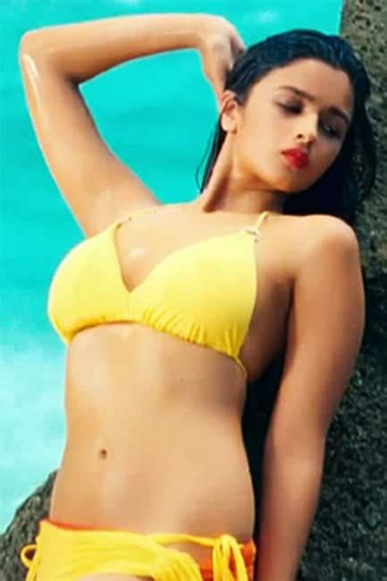Check Out Alia Bhatts Super Sexy Pictures In Bikini Celebs Photos Gallery