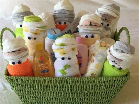 You want it to last longer than the weekend. Med DIAPER BABIES GIFT BASKET Baby Shower Newborn ...